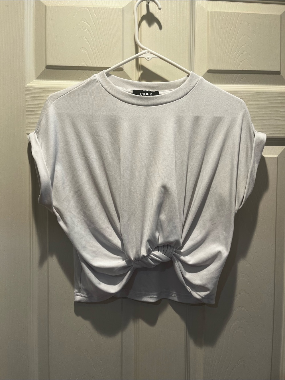 Cider White Twist-Knot Crop Tee